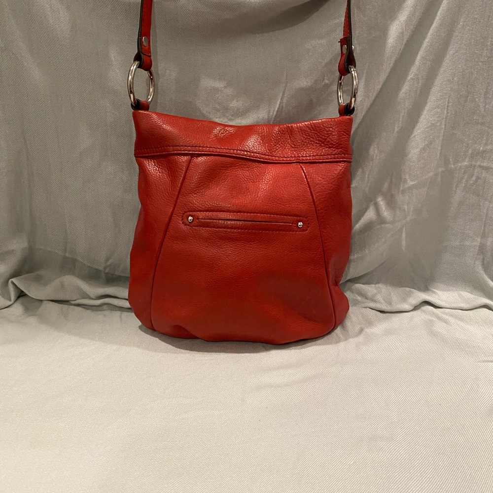B. Makowsky Red Leather Shoulder/Crossbody Bag - Picture 3 of 13